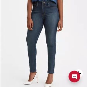 Levi’s 721 high waist blue jeans, NWOT